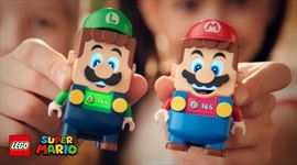 LEGO Super Mario ukazuje hru dvoch hrov s Luigim