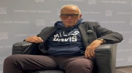 Peter Weller pozdravuje Sector.sk