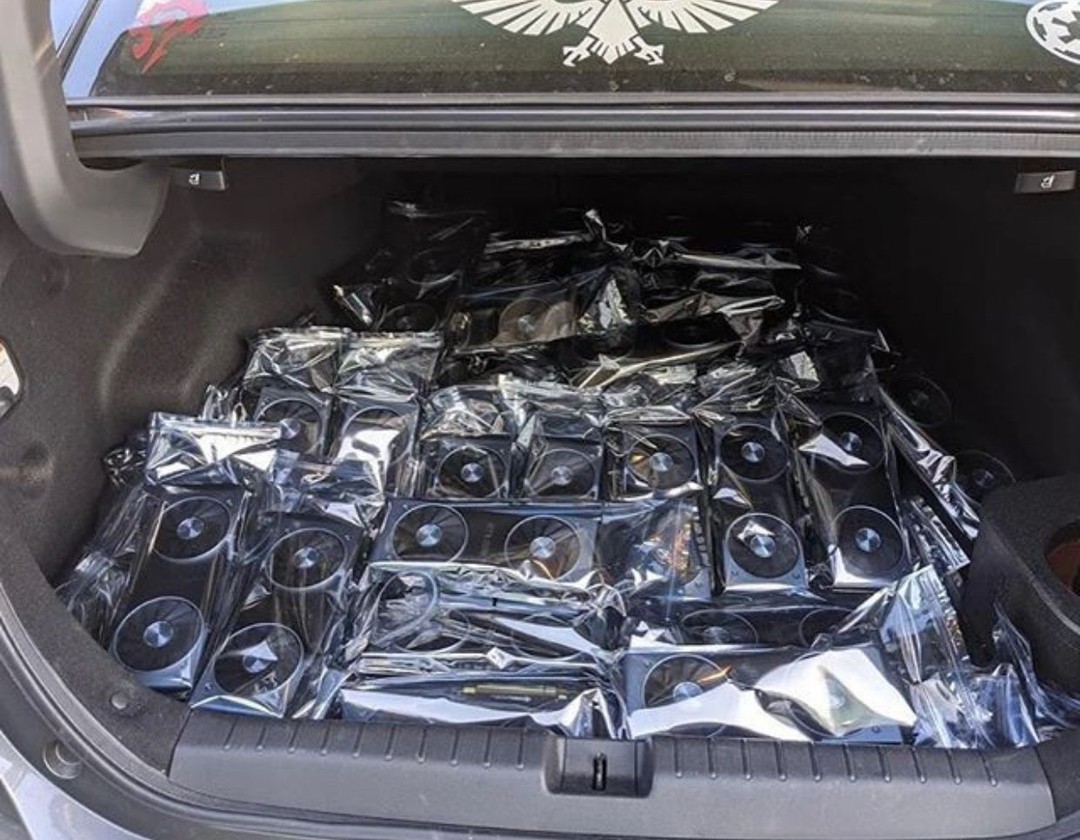 Keď priekupník otvorí kufor na parkovisku