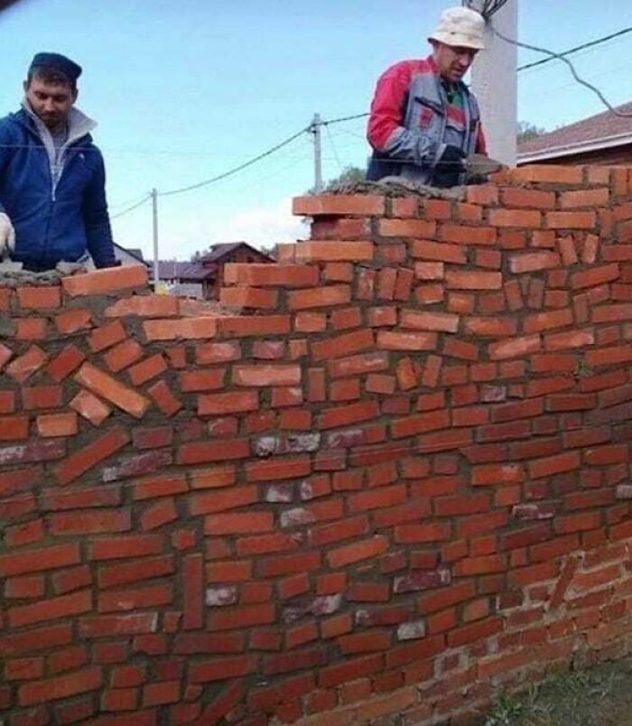 Jožo a Dežo znovu stavali