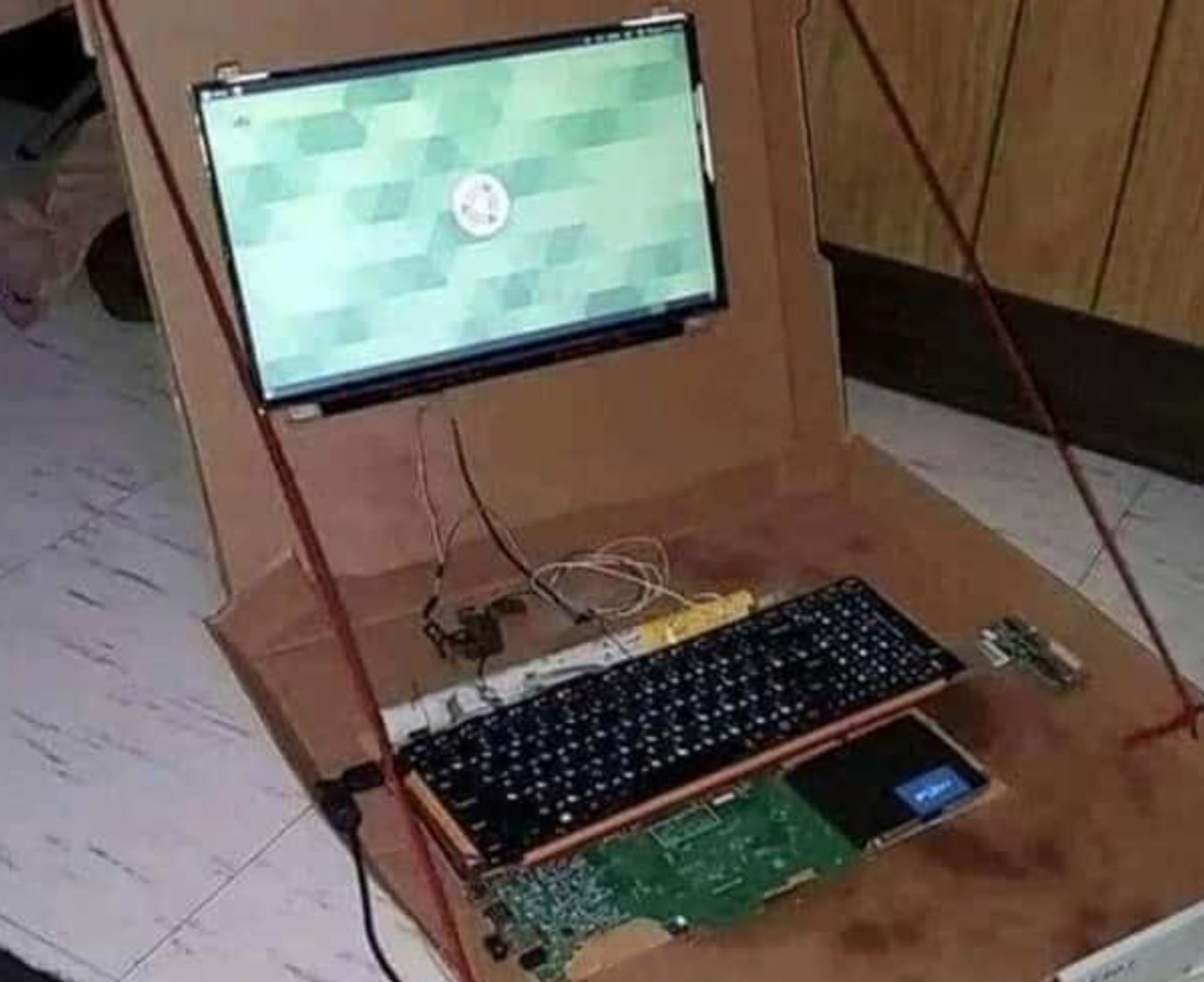 Takéto herné PC asi nechcete