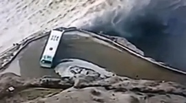 Totlni idioti v prci