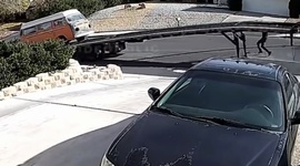 Idioti prili znovu do prce