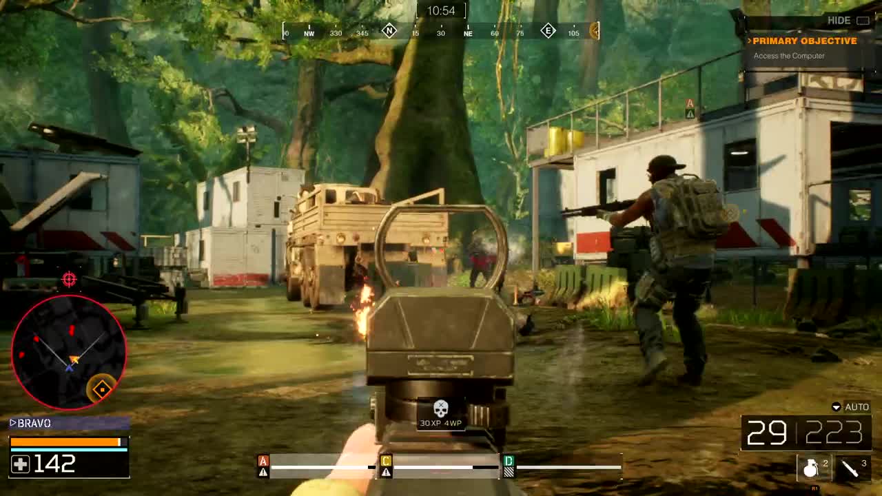 Predator: Hunting Grounds priblil svoj gameplay