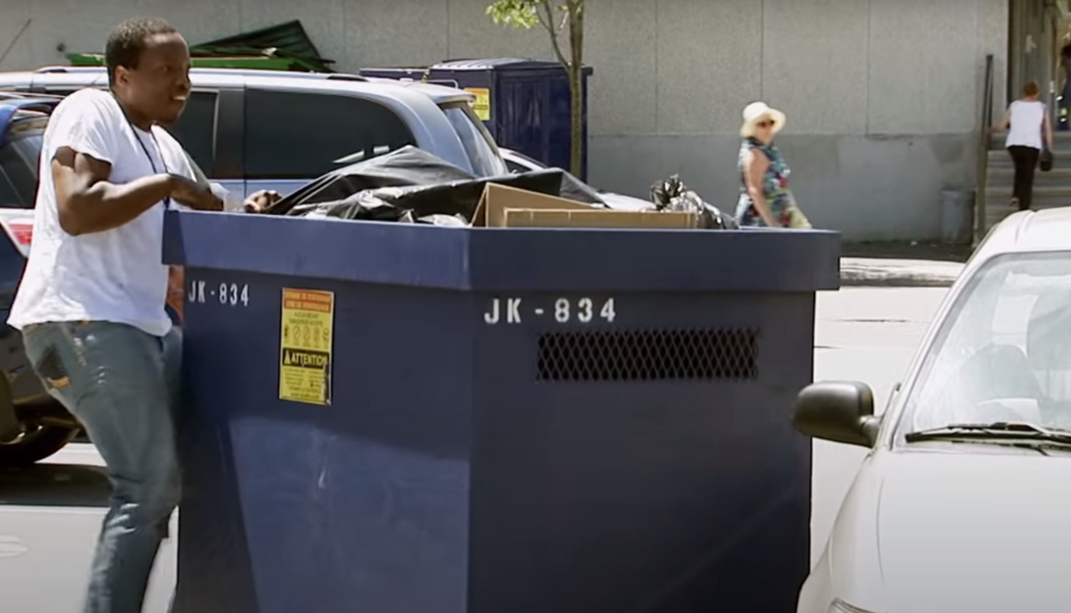 Skryt kamera - detrukn arty