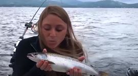 Zl� n�pad ocen�me smiechom