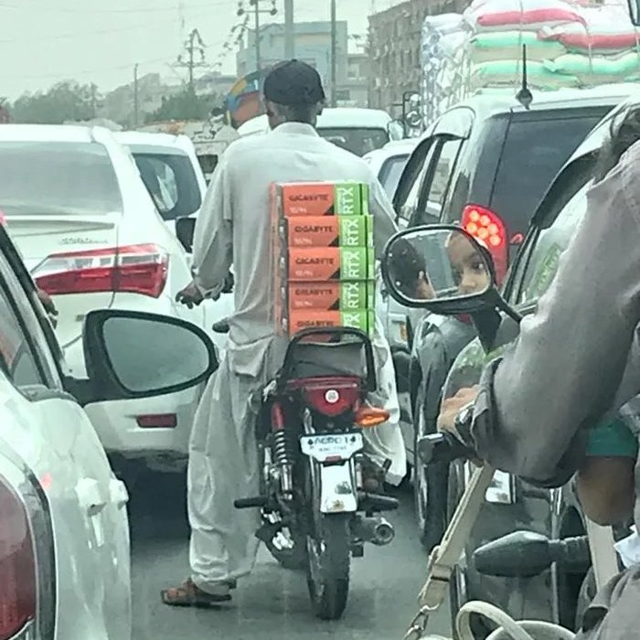 Ke ide chlap z nkupov