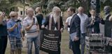 Nov film Roberta Kirchhoffa sa na Dubeka pozer kriticky, zachytil aj tok na Petra Kalmusa
