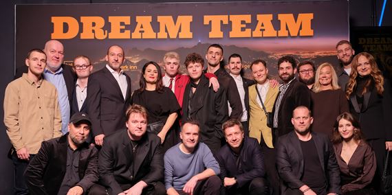 esko-slovensk komdia Dream Team je inpirovan vekou portovou kauzou XI. letnej paralympidy v Sydney