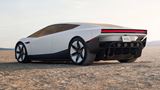 Tesla predstavila nov� Roadster b��kov�m cirkusov�m predstaven�m