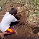 Kone�ne nejak� die�a bez mobilu