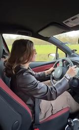 Ke� kaskad�rka cvi�� zastrelenie