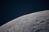 NASA zverejnila 12 tis�c z�berov z Artemis misie okolo Mesiaca