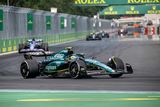 F1 m��e od roku 2031 prinies� sp� V8 motory aj tankovanie po�as pretekov