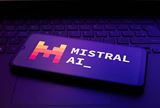 Americk� Microsoft naleje miliardy do infra�trukt�ry Mistralu. Bude to potom e�te eur�pska AI?