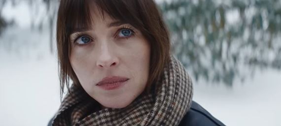Anne Hathaway a Dakota Johnson v temnom trileri Verity. Komu sa d� veri�?