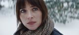 Anne Hathaway a Dakota Johnson v temnom trileri Verity. Komu sa d� veri�?