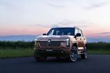 Mitsubishi predstavilo nov� Pajero. Legend�rny off-road sa vracia ako luxusnej�ia vlajkov� lo�