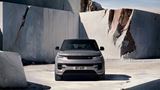 Elektrický Range Rover Sport ponúkne dojazd do 609 km, nabíjanie výkonom 350 kW a cenu od 120 tisíc eur