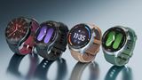 Motorola predstavila Moto Watch Ultra s Wear OS a LTE, pridala aj Qi2 nabíjačku a Swarovski Razr